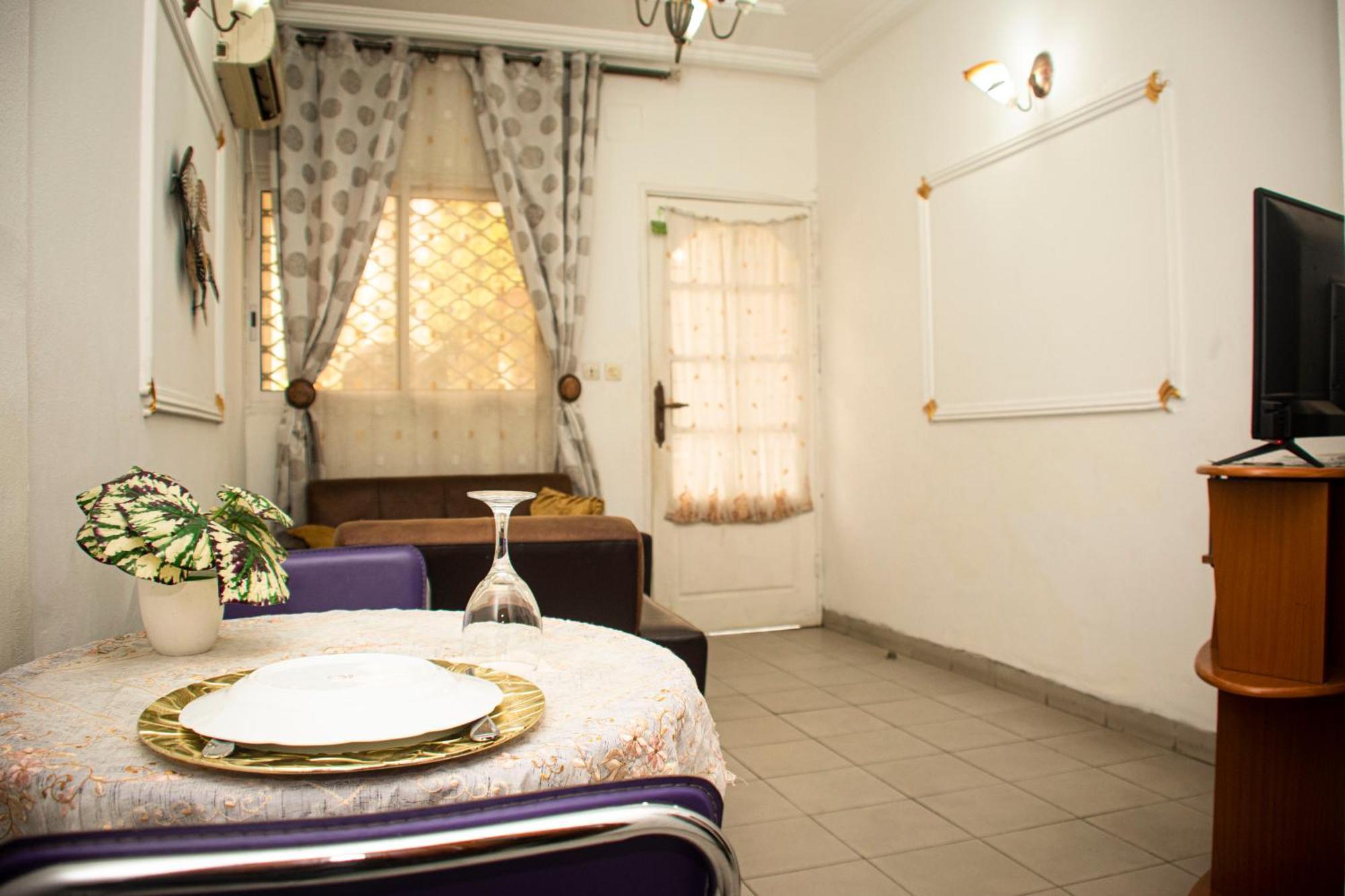 Clos D'Anthony Residence Bonanjo ドゥアラ エクステリア 写真